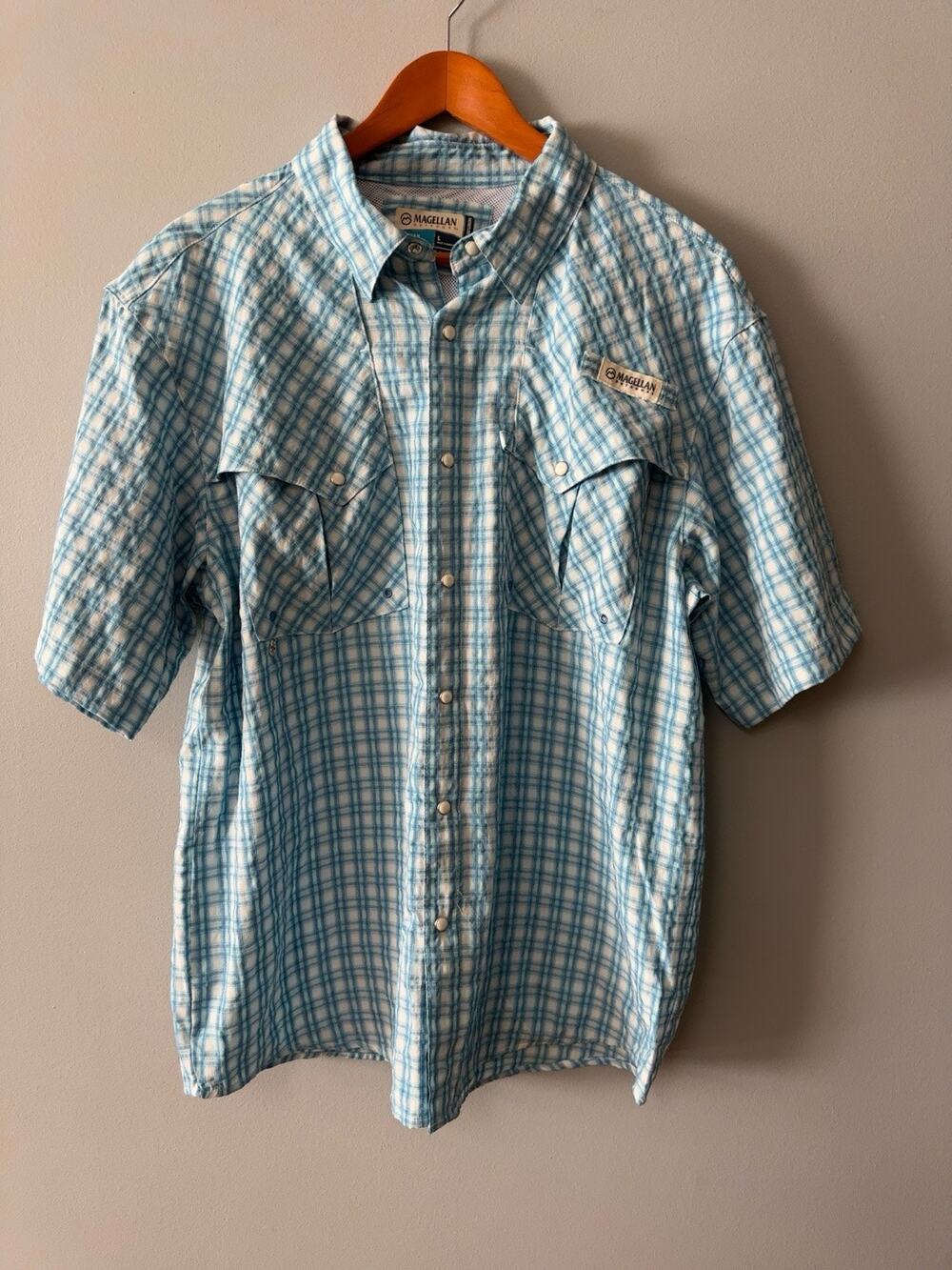 Magellan Fish Gear Shirt Mens Large Blue Plaid Fishing Snap Vented UPF Outdoor